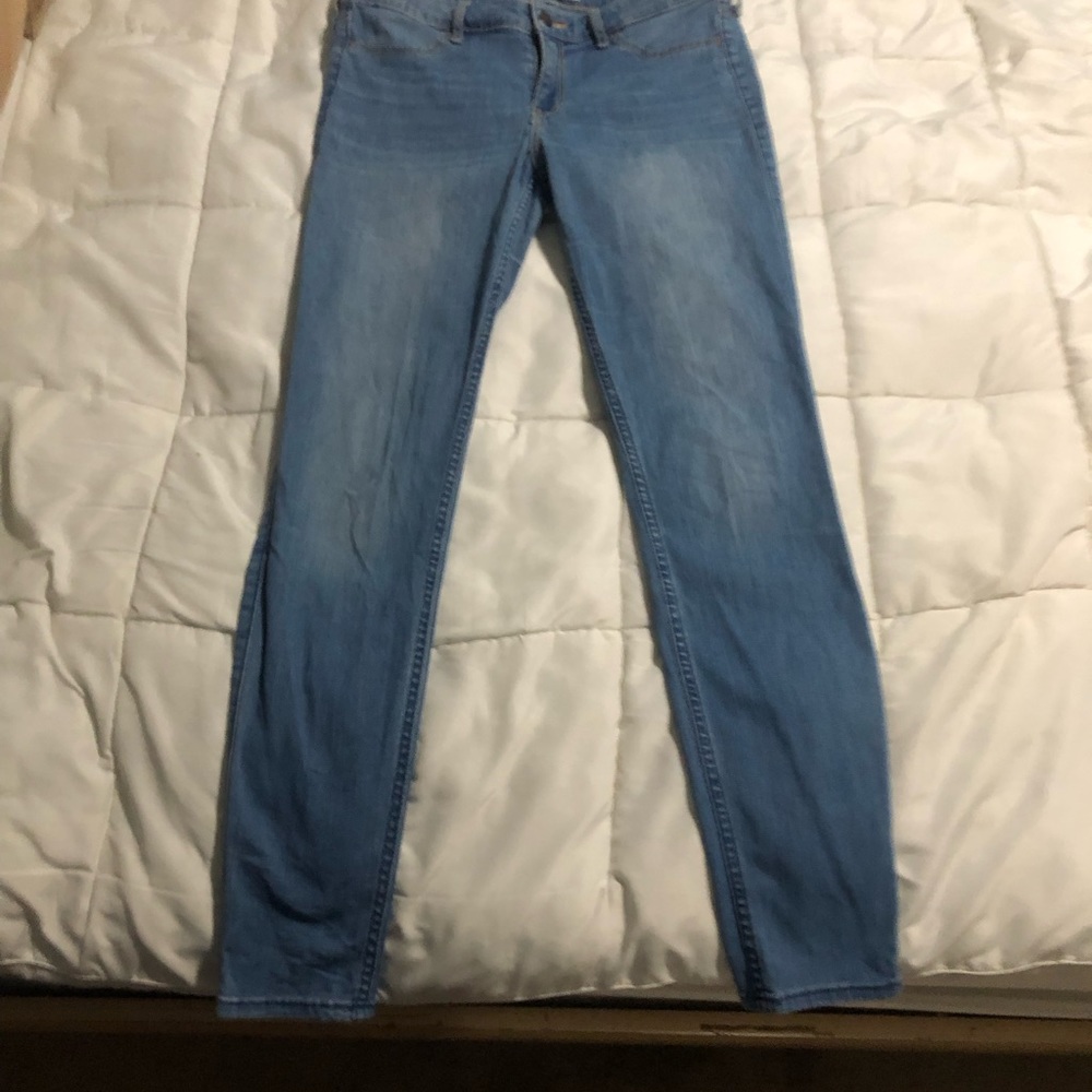 HOLLISTER Blue Light/Medium-Wash Skinny Jeans (7R)
